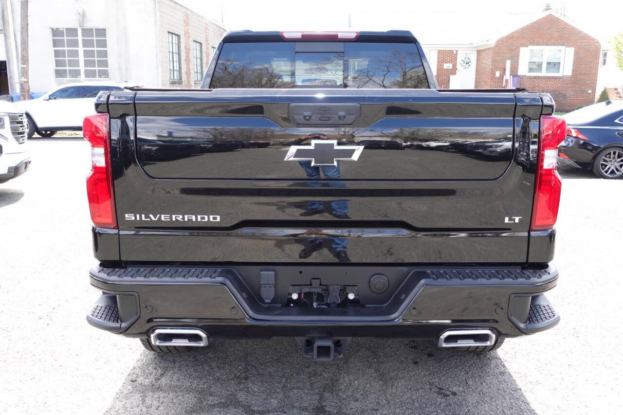 Used 2022 Chevrolet Silverado 1500 LT Trail Boss w/ LT Trail Boss Premium Package AWD/4WD image 10