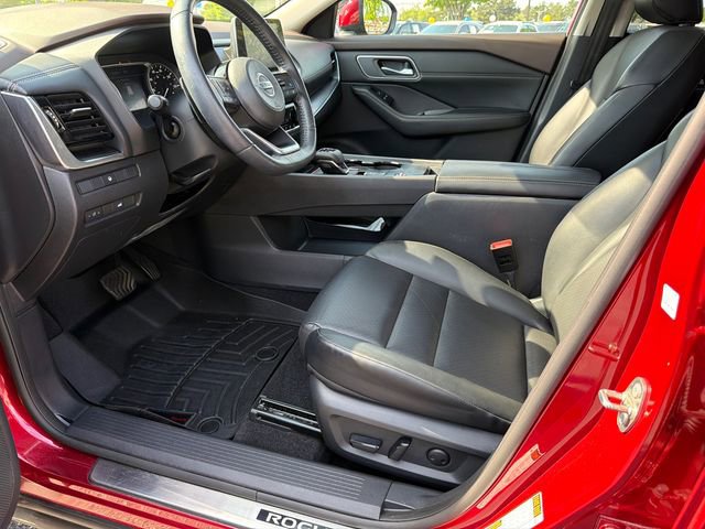 Used 2021 Nissan Rogue SV w/ Premium Package image 9