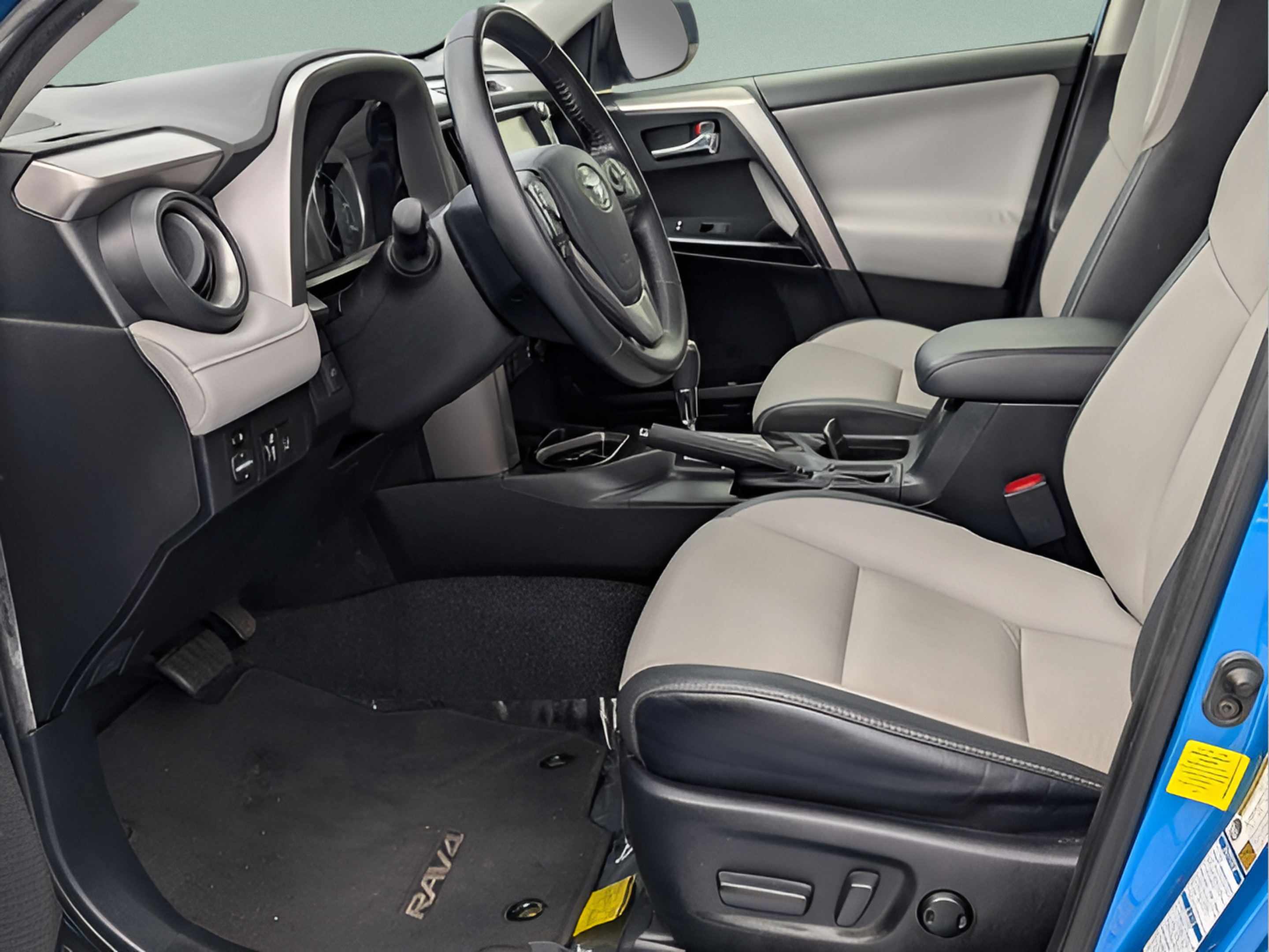 Used 2017 Toyota RAV4 Limited AWD/4WD image 7