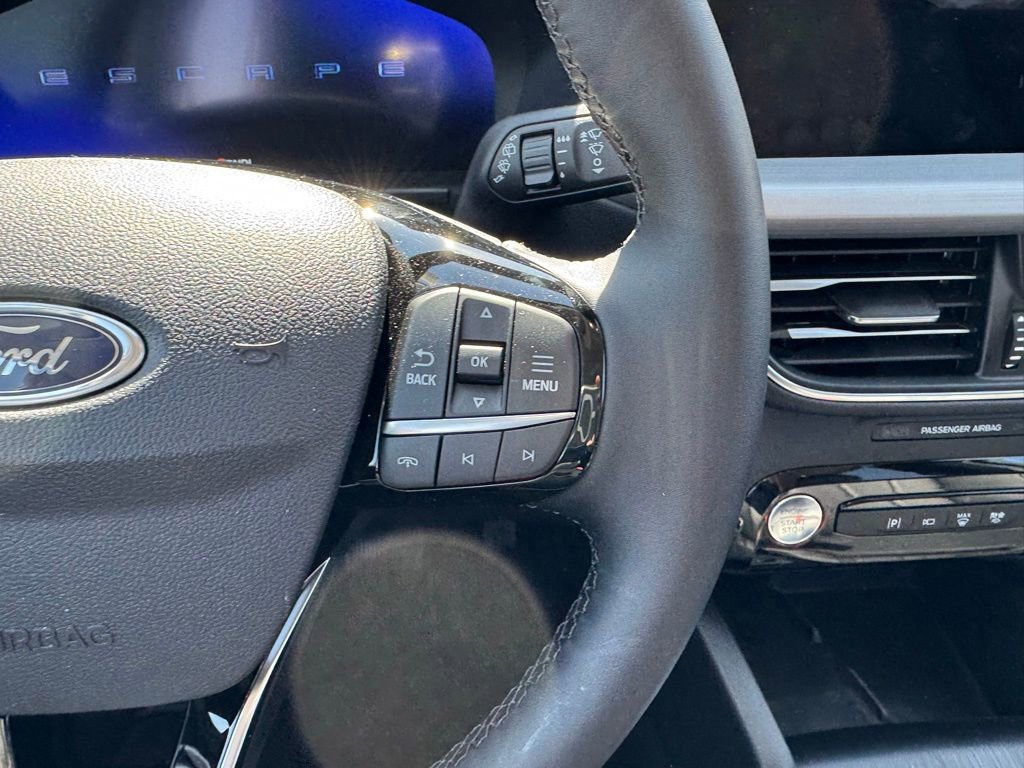 New 2025 Ford Escape SE w/ PHEV Premium Package FWD image 23