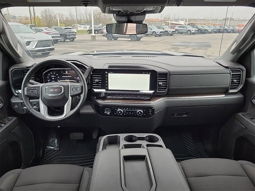 Used 2024 GMC Sierra 1500 Elevation image 8