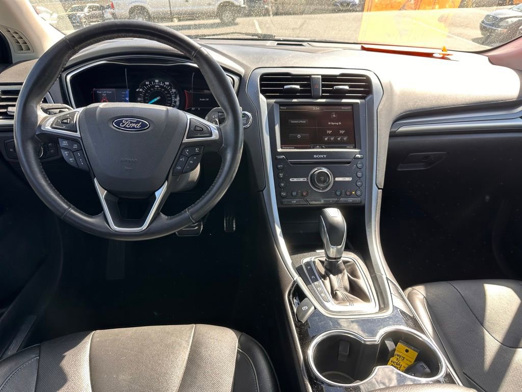 Used 2016 Ford Fusion Titanium image 4
