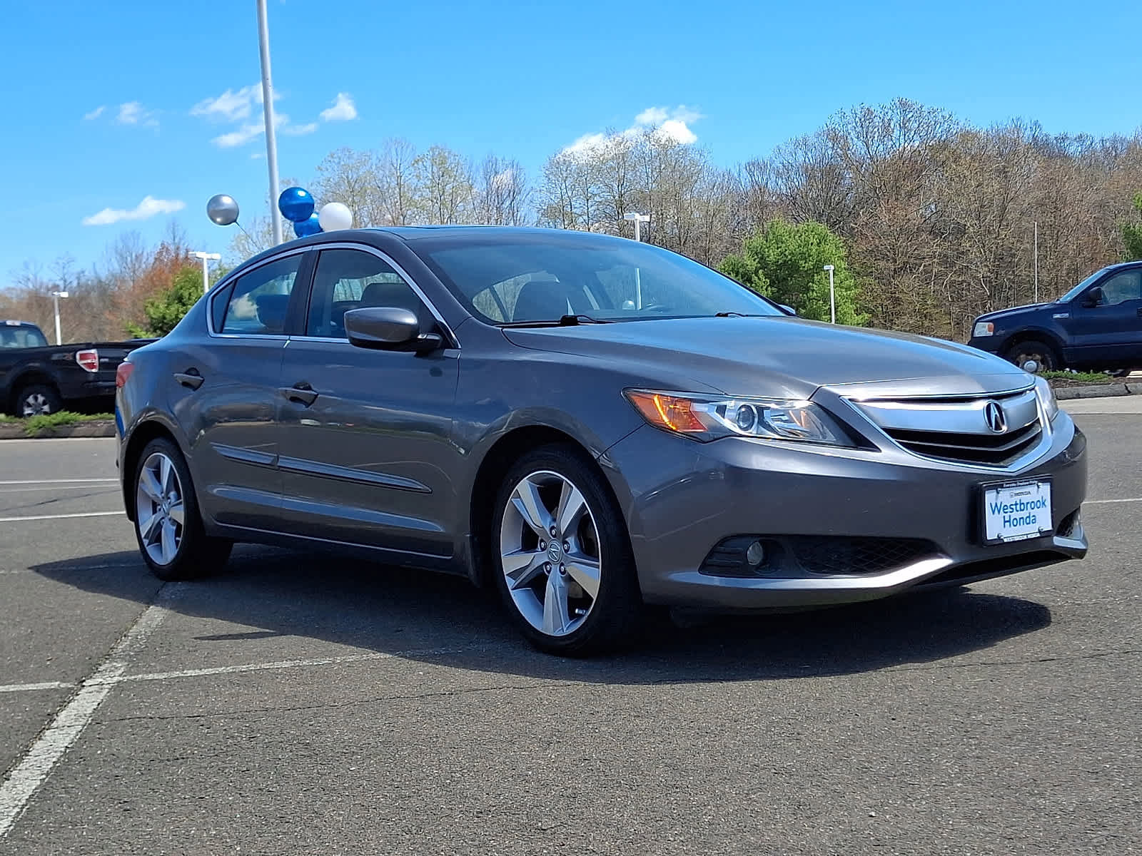 Used 2013 Acura ILX w/ Technology Package FWD image 4