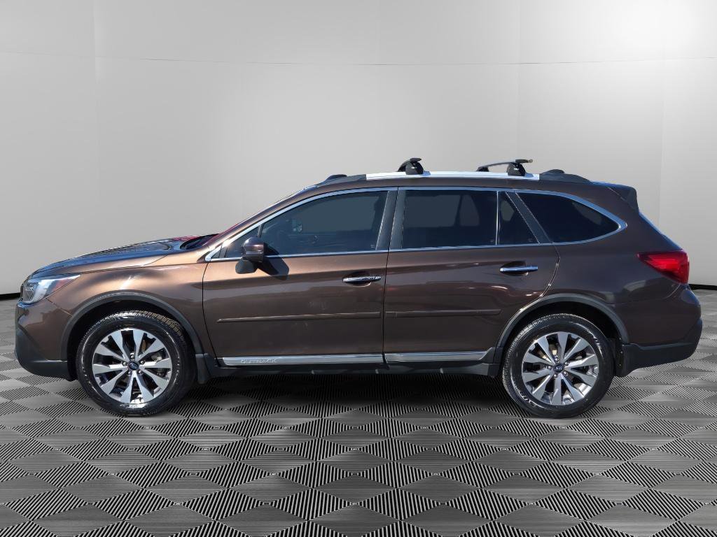 Used 2019 Subaru Outback 3.6R Touring image 4