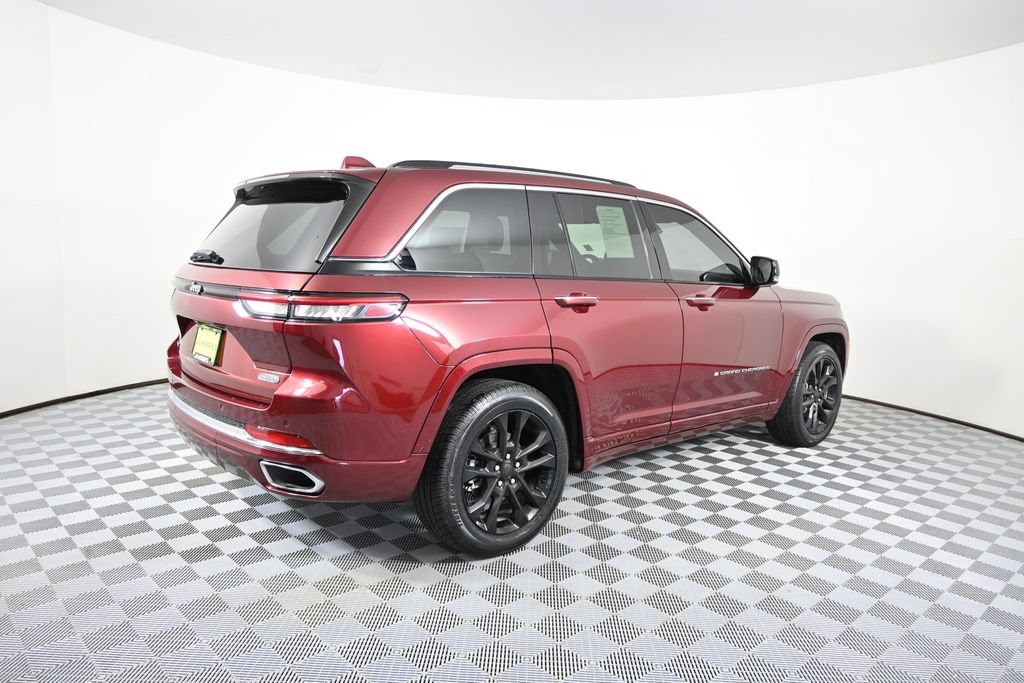 Used 2022 Jeep Grand Cherokee Overland AWD/4WD image 6