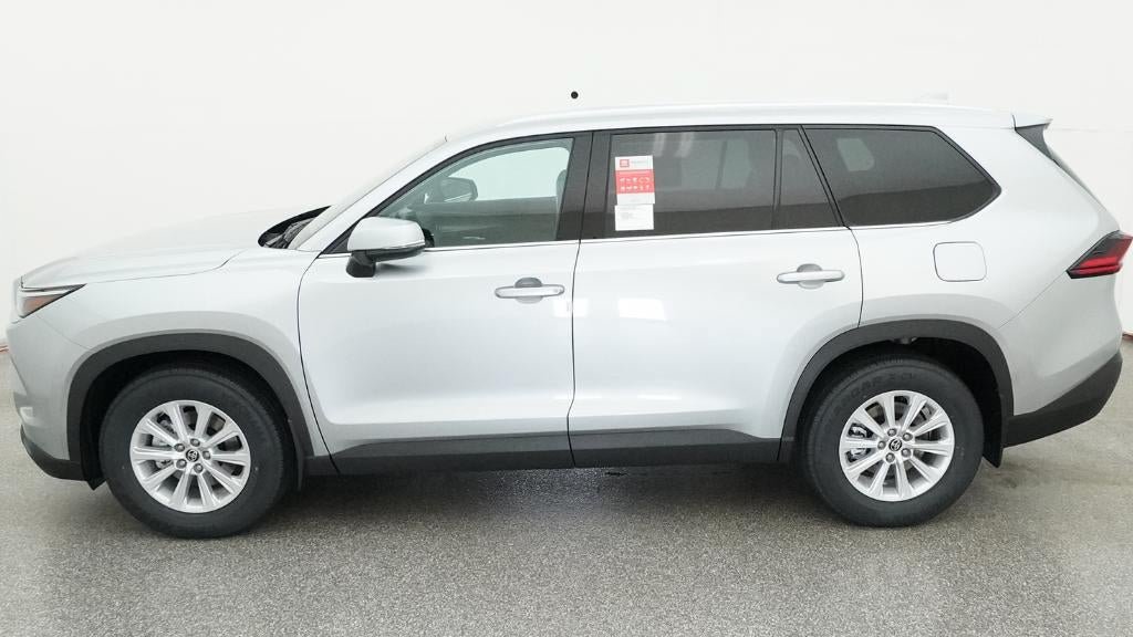 New 2026 Toyota Grand Highlander AWD image 3
