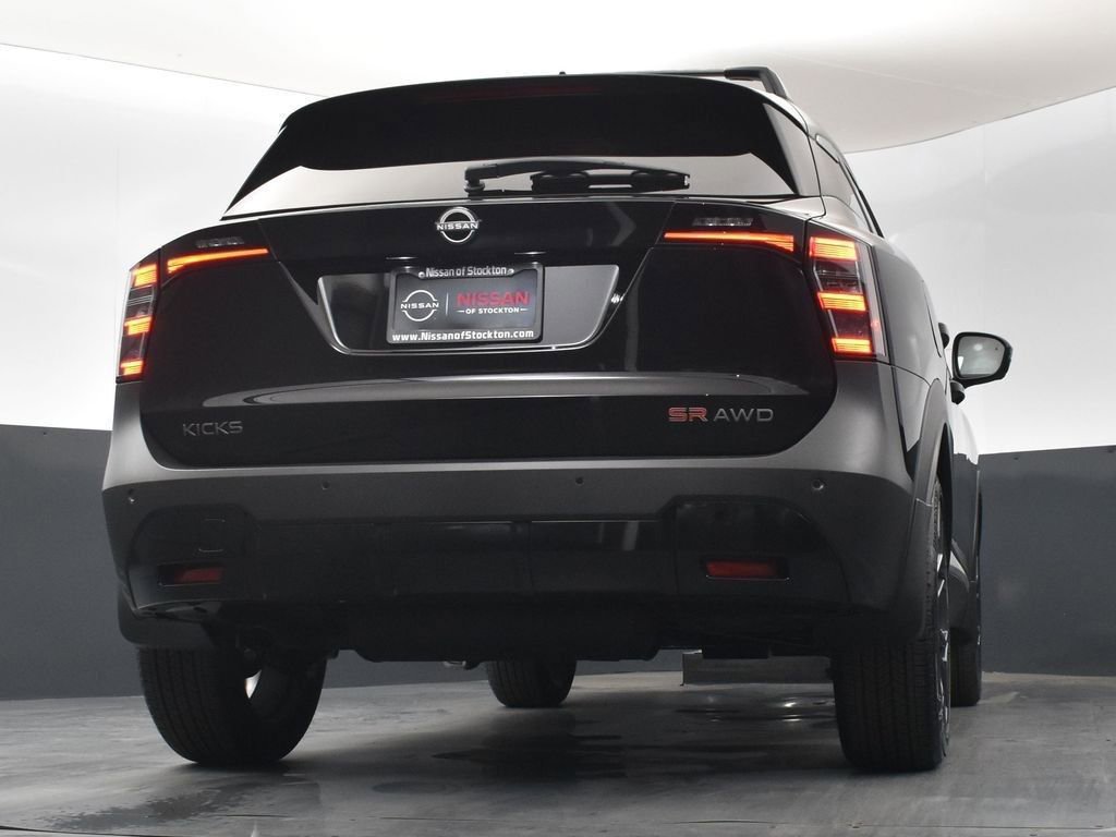 New 2026 Nissan Kicks SR w/ SR Premium Package image 42