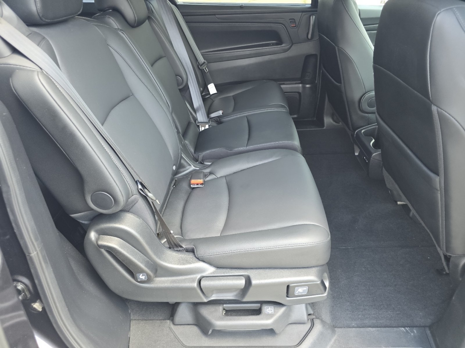 Certified 2025 Honda Odyssey EX-L image 22