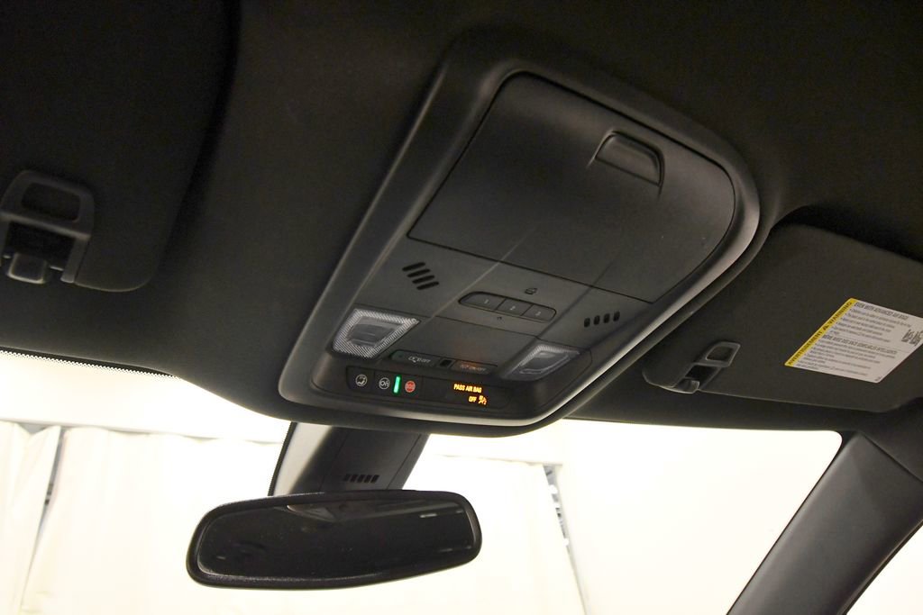 Used 2023 Buick Enclave Essence w/ LPO, Touring Package image 27