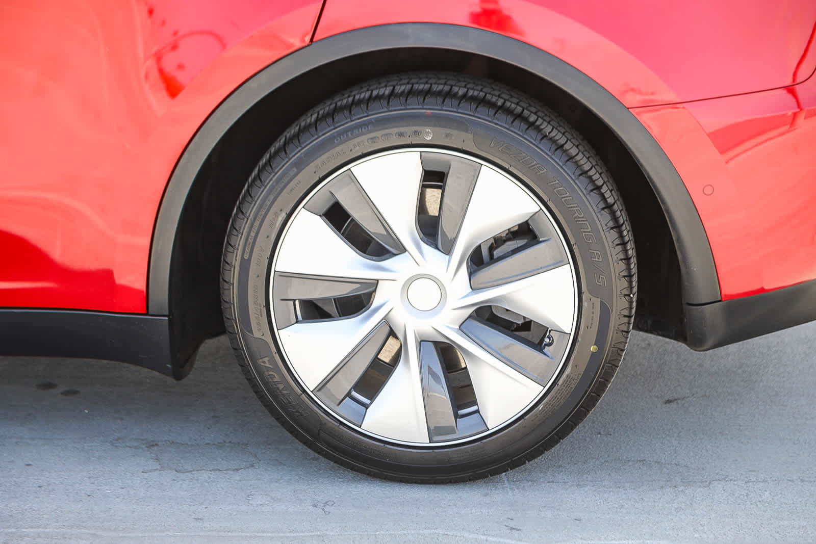 Used 2021 Tesla Model Y Long Range AWD/4WD image 11