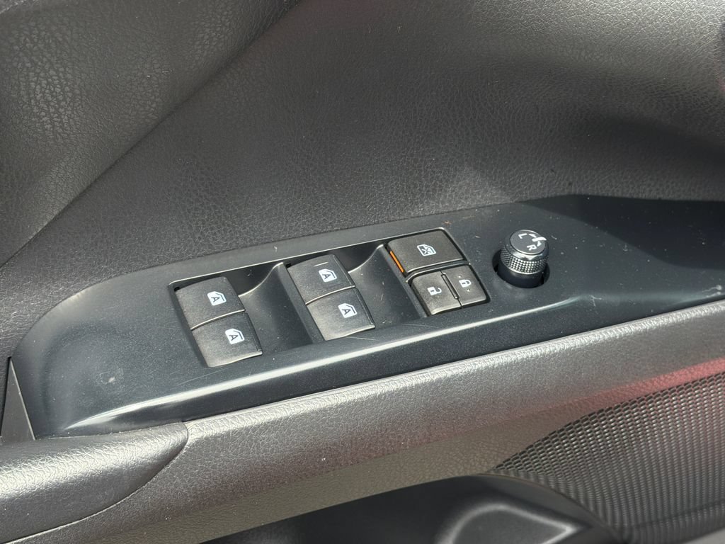 Used 2020 Toyota Camry LE w/ Sunroof Package FWD image 17