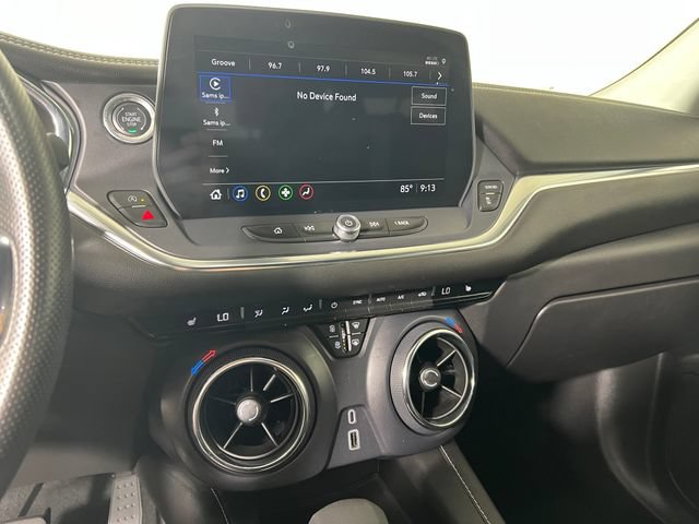 Used 2025 Chevrolet Blazer LT AWD/4WD image 17