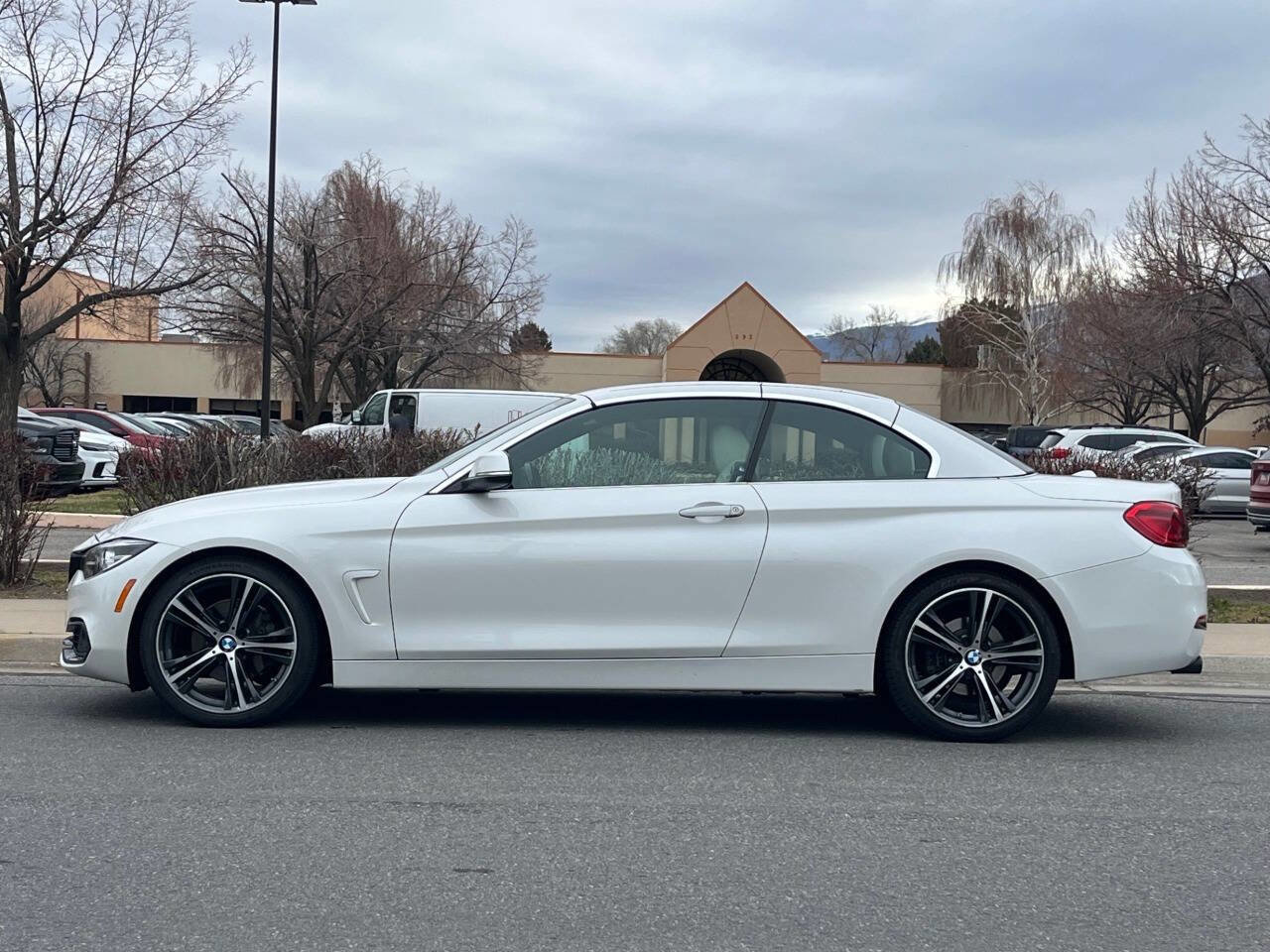 Used 2019 BMW 430i 430i 2dr Convertible image 2