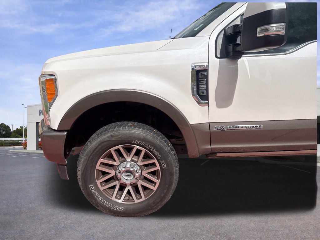 Used 2019 Ford F350 King Ranch w/ King Ranch Ultimate Package AWD/4WD image 34