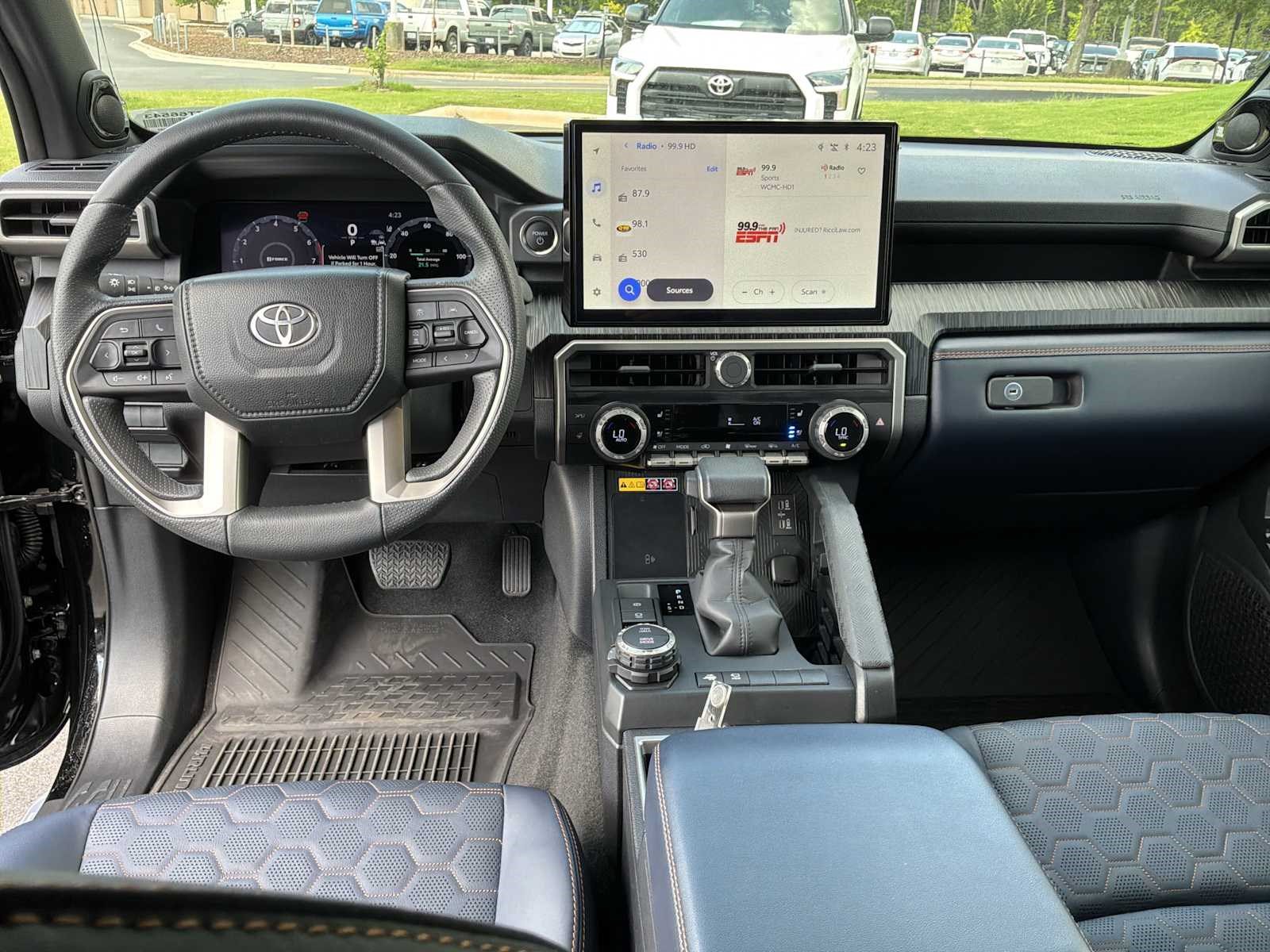 Used 2026 Toyota 4Runner Platinum AWD/4WD image 18