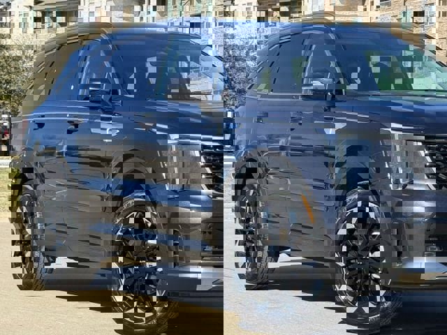 Used 2025 Kia Sorento EX image 3