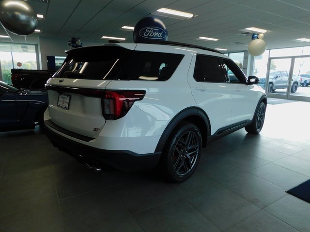 New 2026 Ford Explorer ST image 6