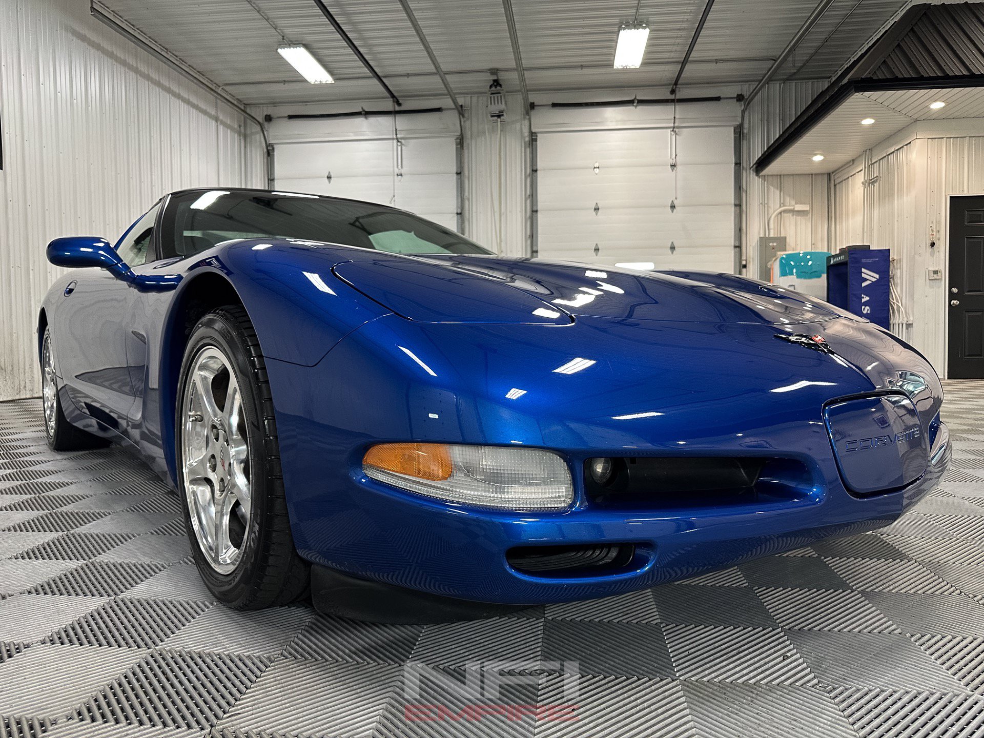 Used 2002 Chevrolet Corvette Coupe w/ Preferred Equipment Group2 RWD image 15