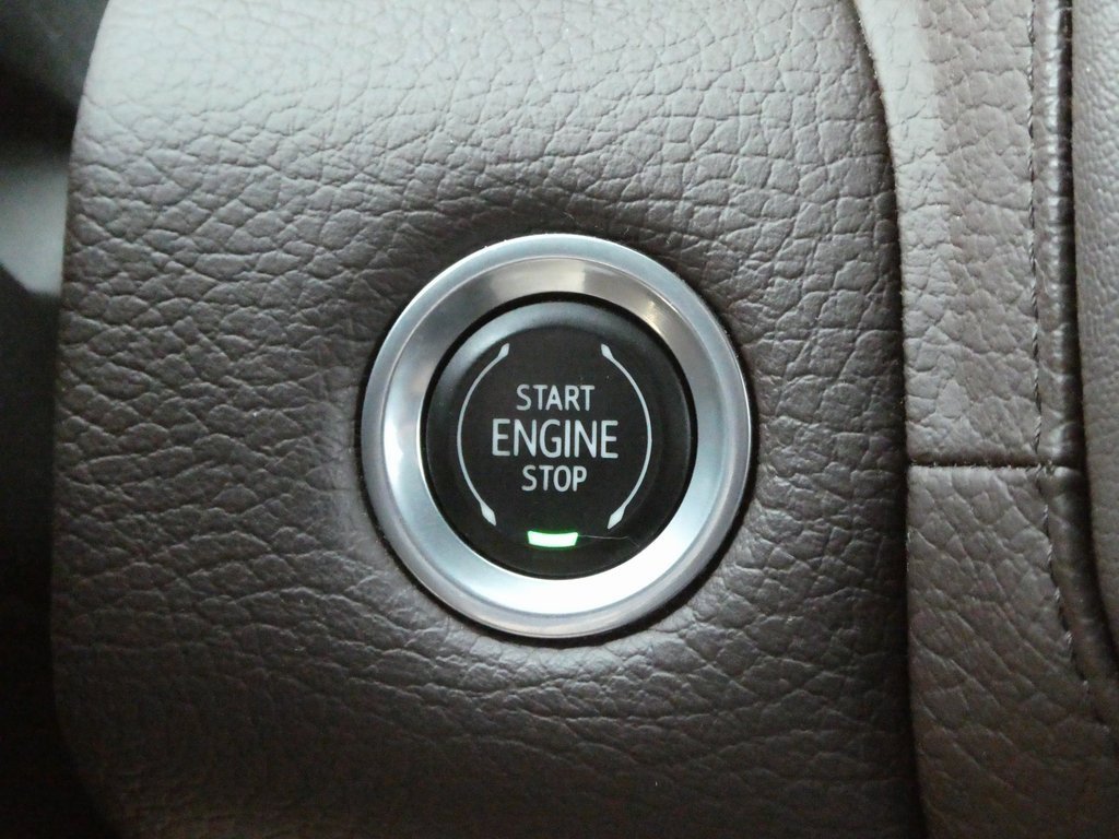 Used 2021 GMC Yukon Denali image 11