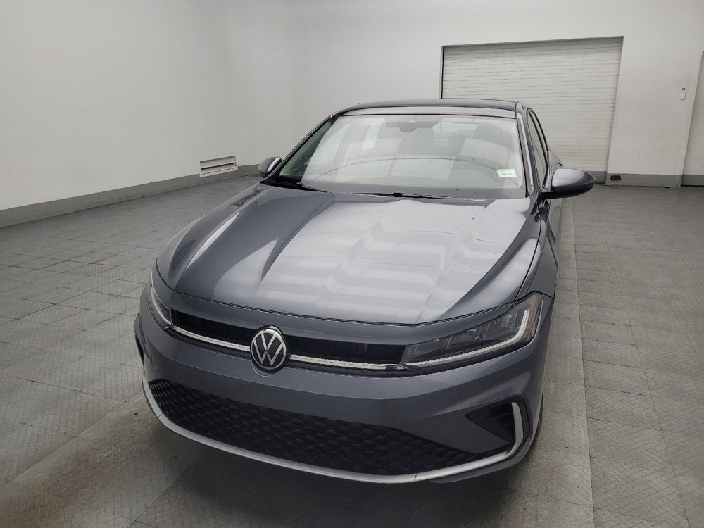 Used 2025 Volkswagen Jetta SE FWD image 15