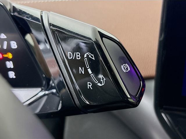 Used 2021 Volkswagen ID.4 Pro S w/ Gradient Package image 18