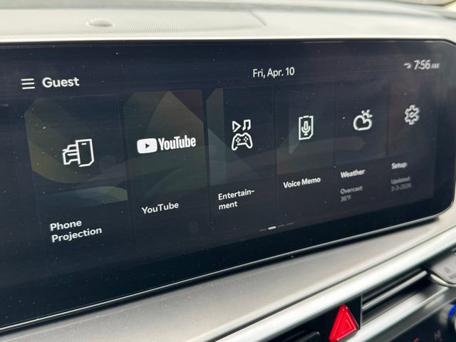 Used 2025 Kia Sorento S image 3