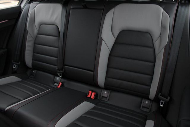 New 2026 Volkswagen GTI SE image 8