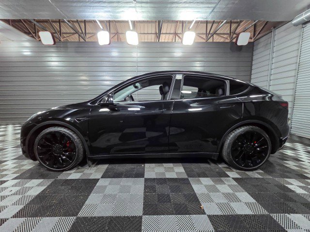 Used 2021 Tesla Model Y Performance image 8