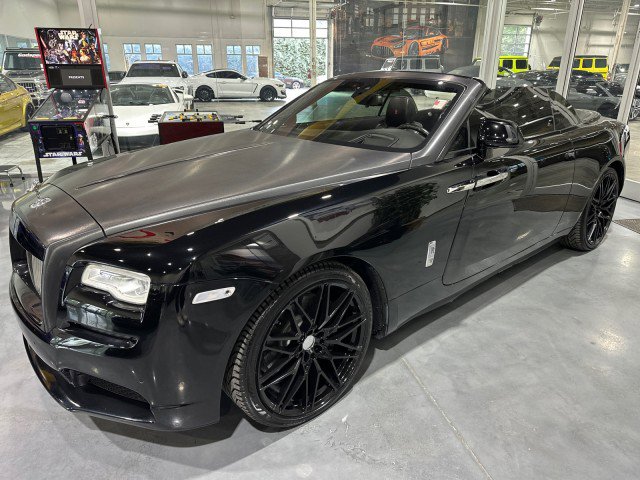Used 2017 Rolls-Royce Dawn RWD image 1
