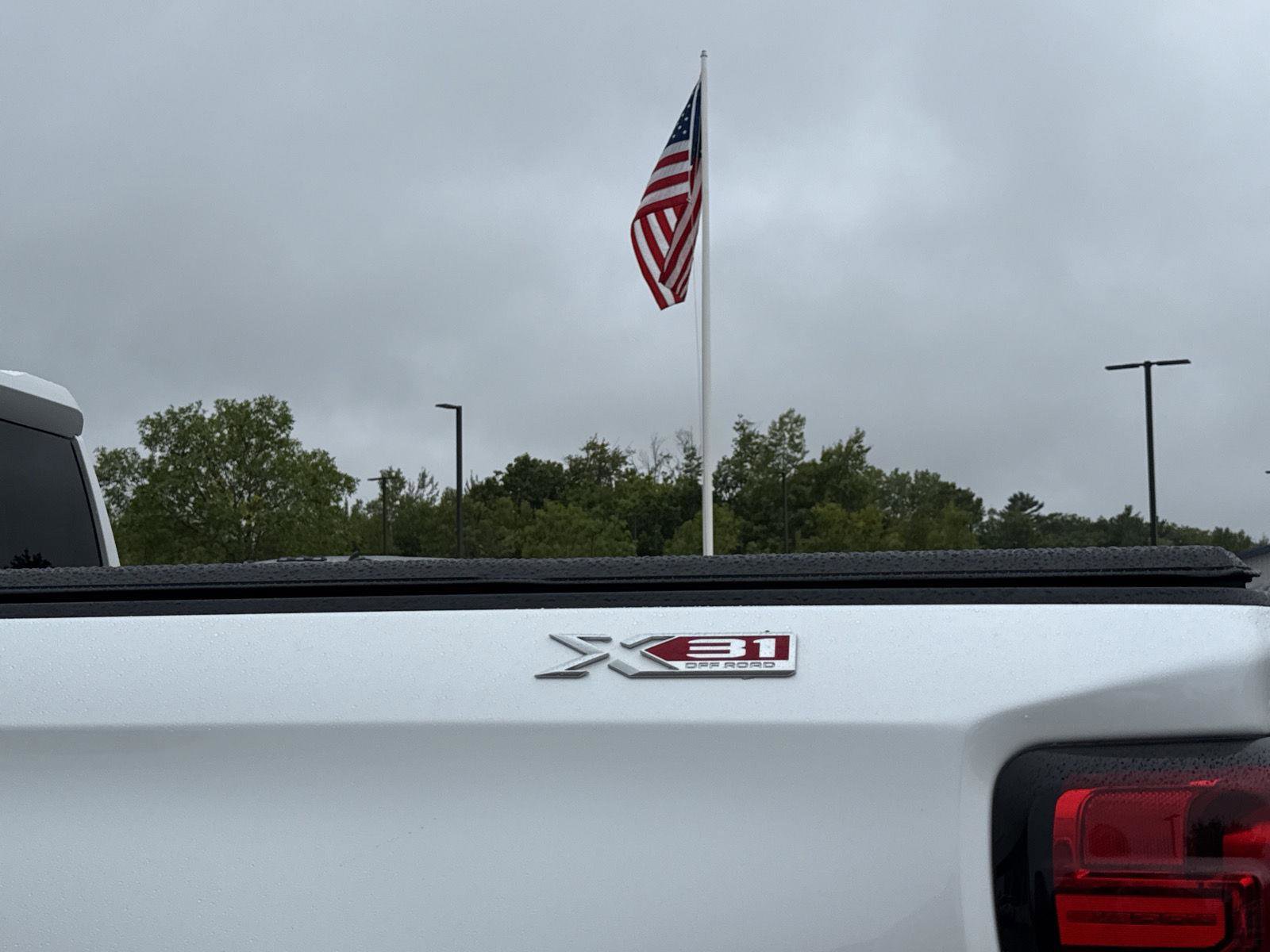 Used 2022 GMC Sierra 1500 SLT w/ SLT Premium Plus Package image 8