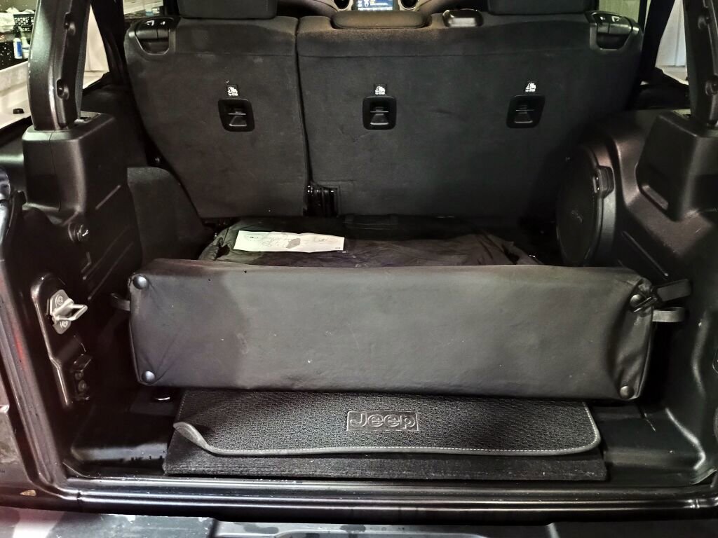 Used 2021 Jeep Wrangler Unlimited Sport image 18