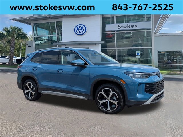 New 2025 Volkswagen Tiguan SE image 1