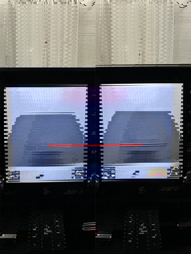 Used 2019 Toyota RAV4 Limited image 26