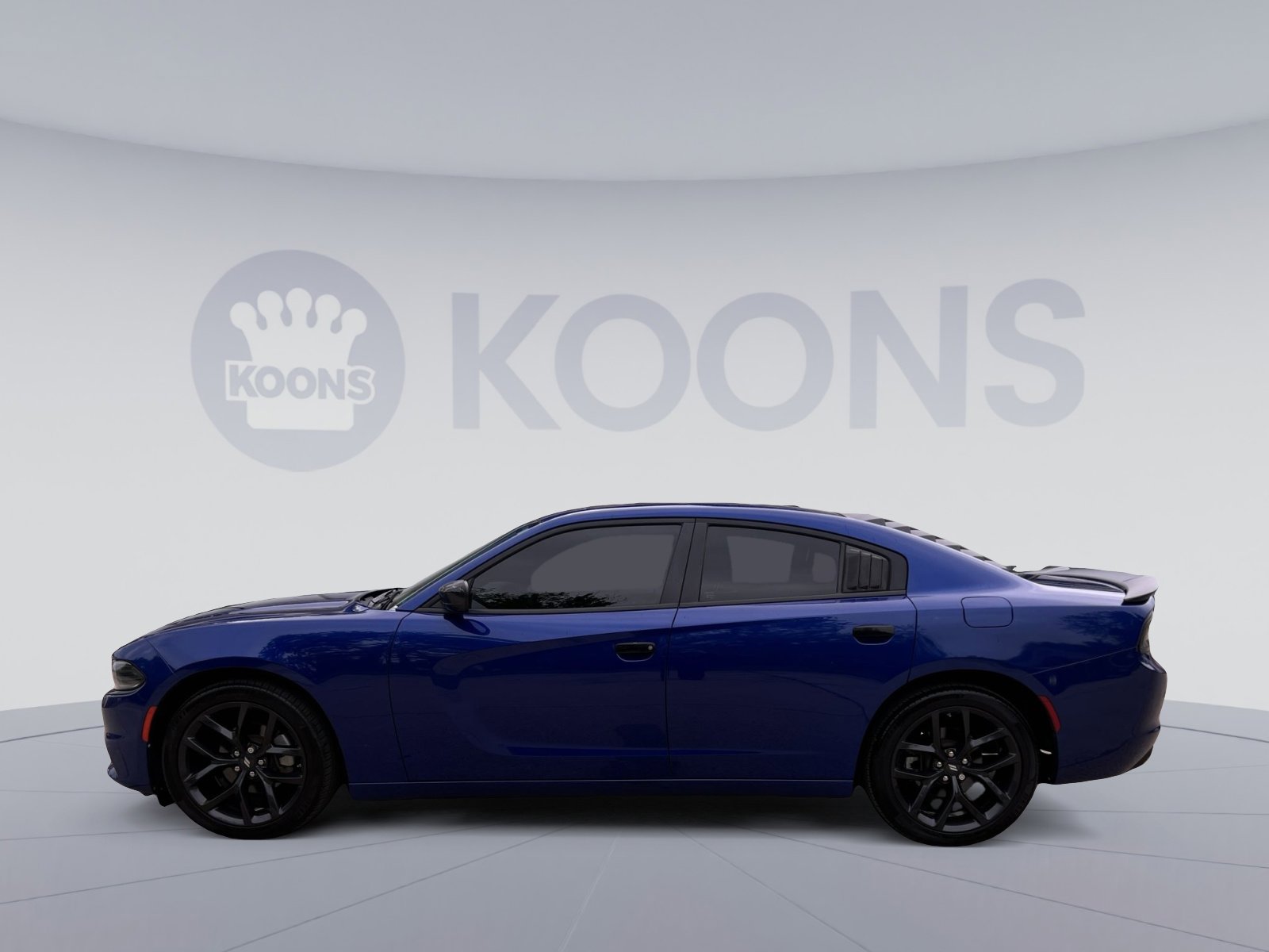 Used 2022 Dodge Charger SXT w/ Blacktop Package RWD image 13