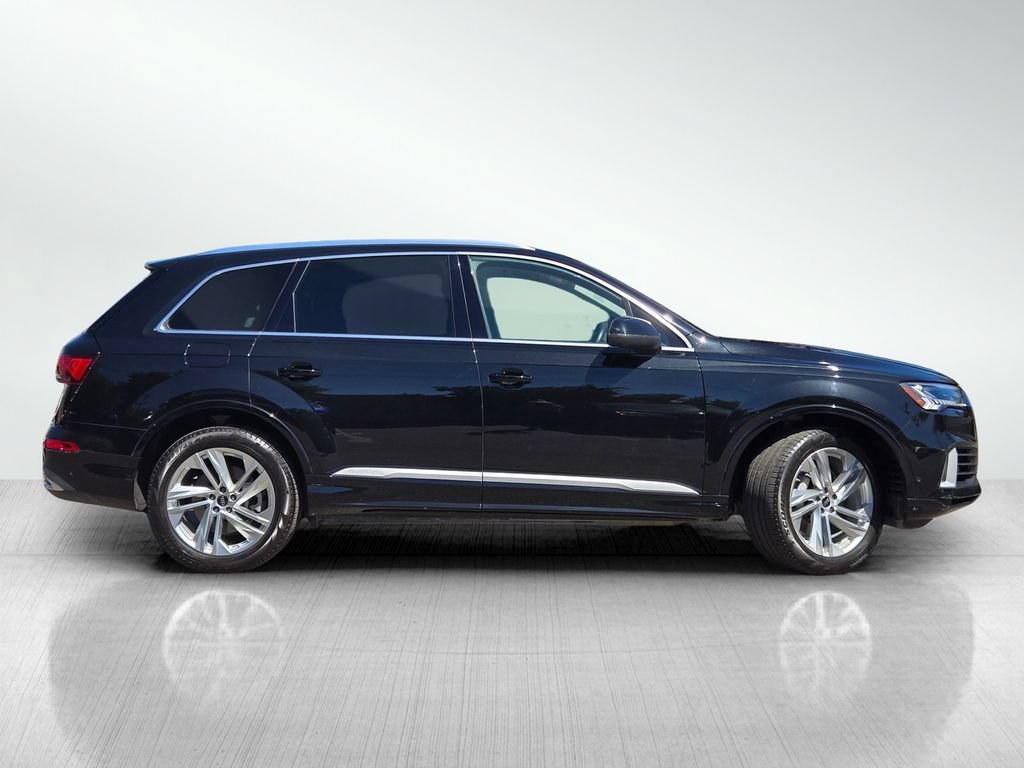 Used 2023 Audi Q7 3.0T Premium Plus w/ Premium Plus Package AWD/4WD image 4