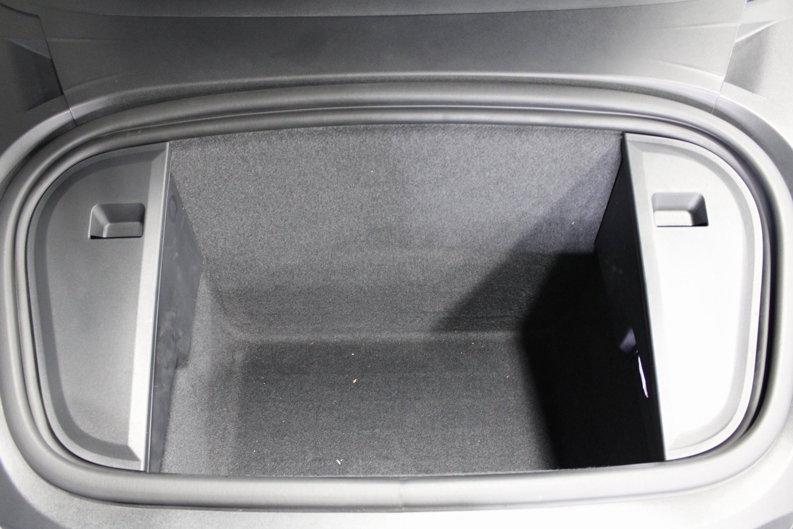 Certified 2021 Porsche Taycan image 17