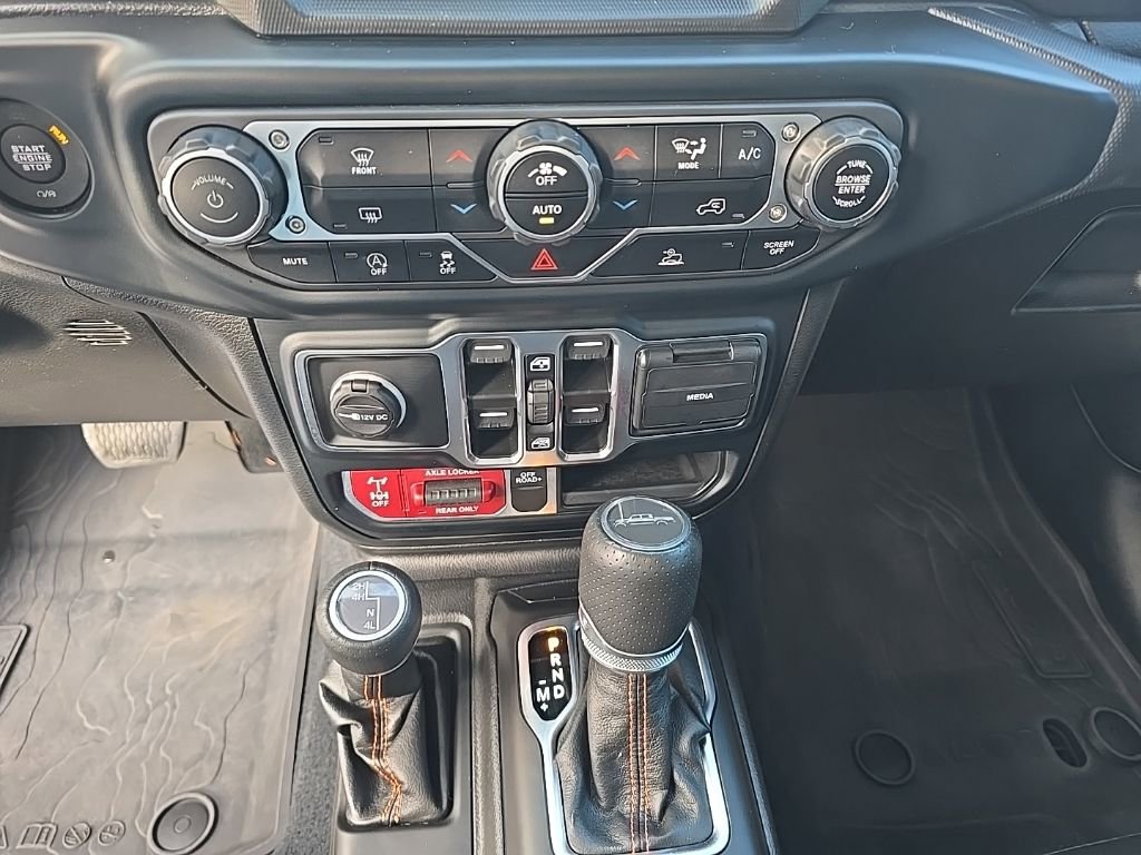 Used 2023 Jeep Gladiator Mojave w/ Trailer Tow Package image 16