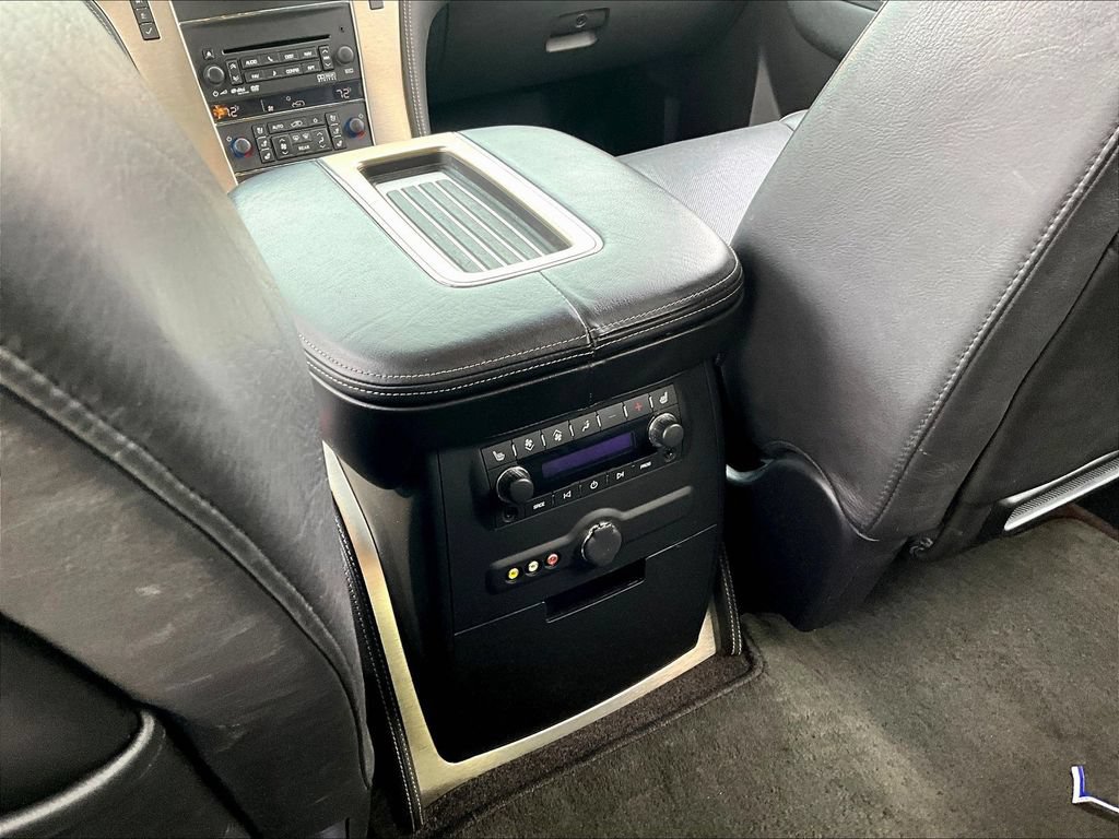 Used 2013 Cadillac Escalade Platinum AWD/4WD image 12