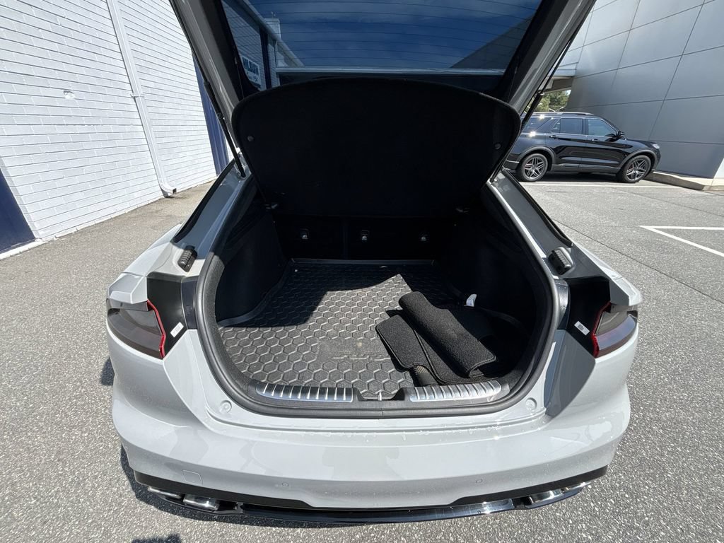 Used 2021 Kia Stinger GT1 AWD/4WD image 22