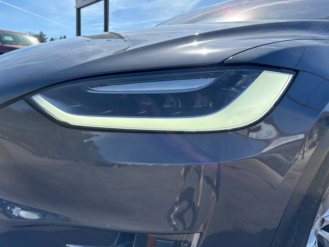 Used 2017 Tesla Model X 75D image 34