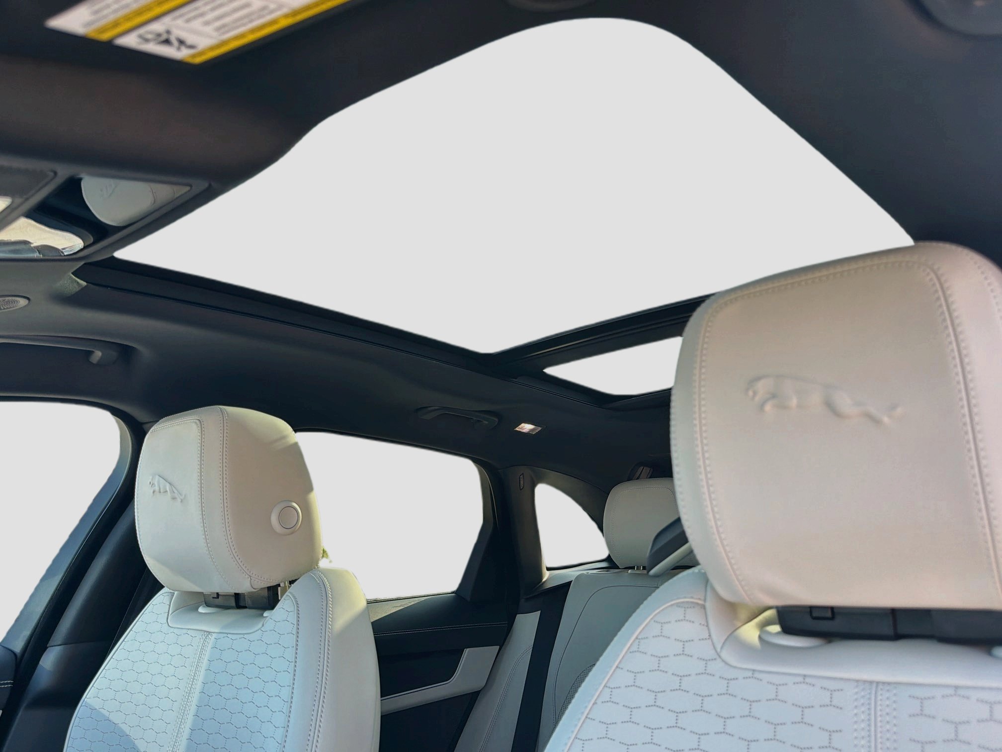 New 2026 Jaguar F-PACE R-Dynamic S AWD/4WD image 27