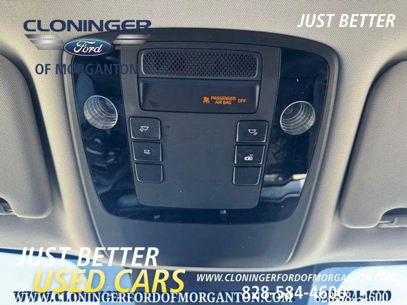 Used 2023 Kia Carnival LX image 33