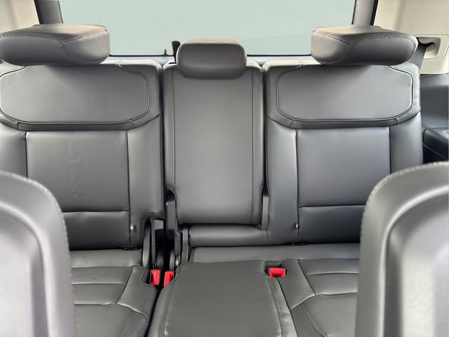 New 2026 Ford Expedition Active image 7