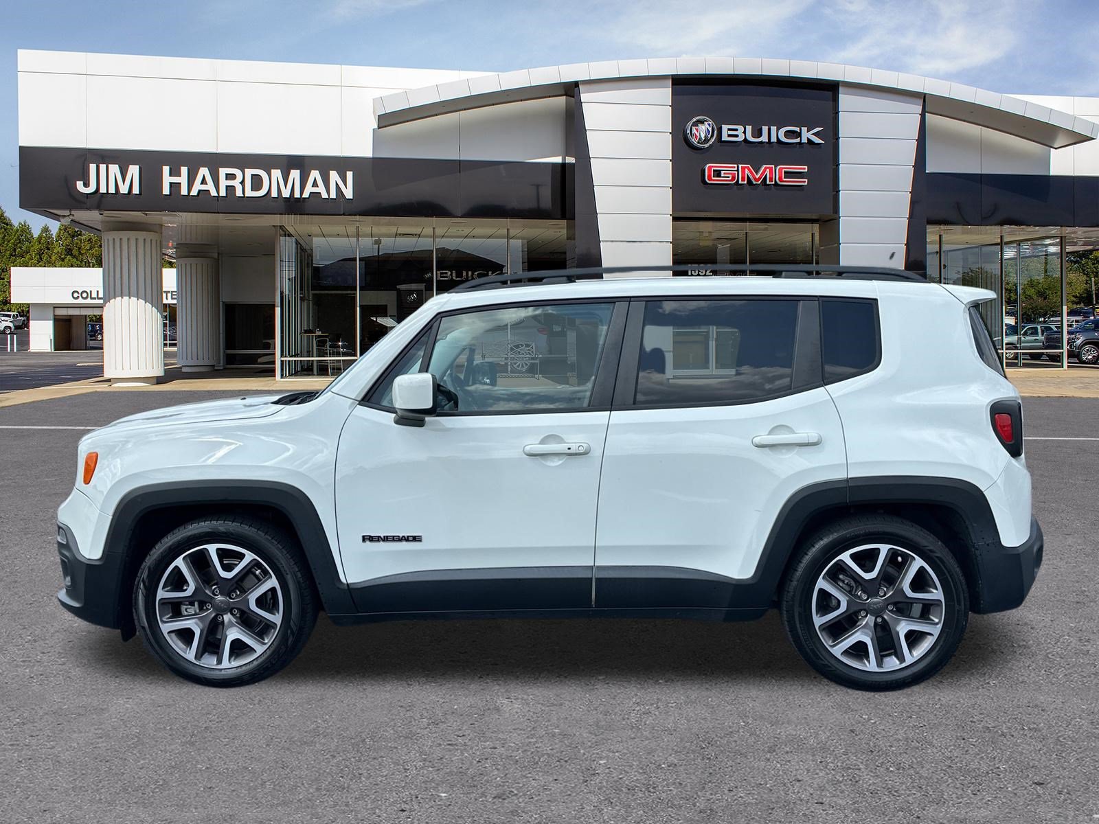 Used 2015 Jeep Renegade Latitude w/ Popular Equipment Group FWD image 4