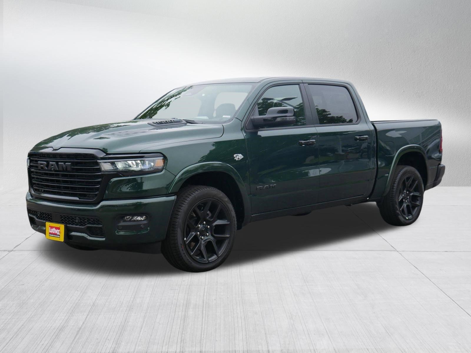 New 2026 RAM 1500 Laramie AWD/4WD image 3