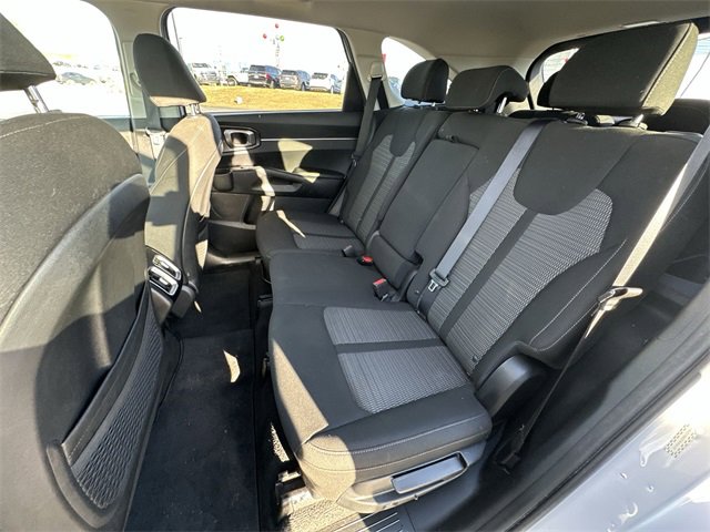 Used 2022 Kia Sorento LX image 22
