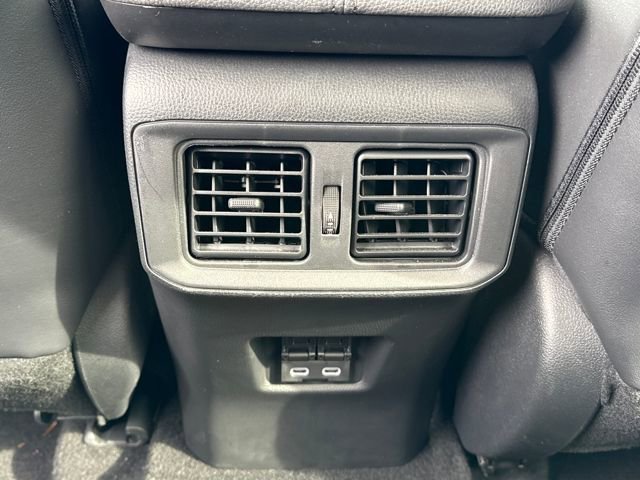 Used 2023 Toyota RAV4 XLE Premium image 21