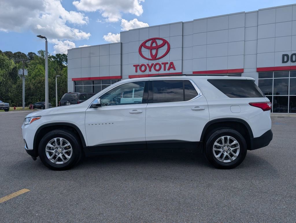 Used 2021 Chevrolet Traverse LT w/ LPO, Floor Liner Package image 2