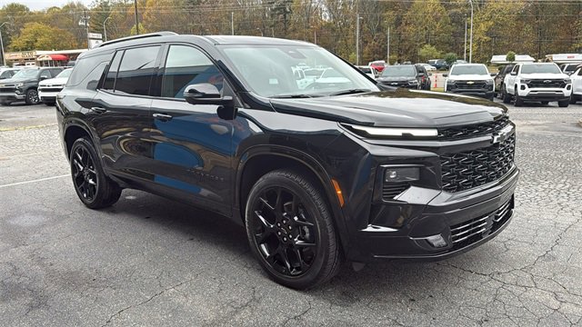 New 2026 Chevrolet Traverse RS w/ LPO, Floor Liner Package image 3