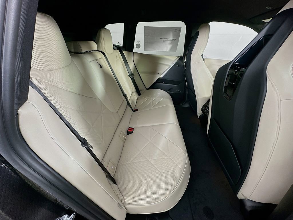 New 2026 BMW iX xDrive45 image 34